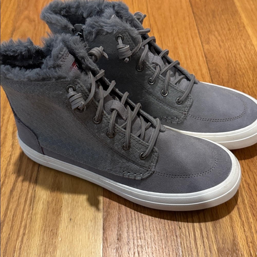Sperry Quilted Fur-Lined High-Tops Sneakers Zip Lace Up Wool Women’s Size 9